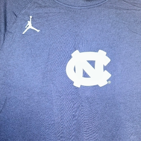 Mens Nike Jordan Jump-man Dri-Fit Shirt UNC North Carolina Tar Heels Navy Blue - Picture 3 of 5